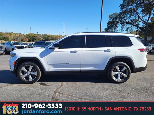 Used 2022 Jeep Grand Cherokee L Limited image 2