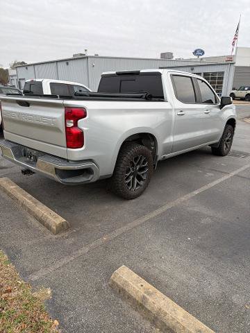 Used 2020 Chevrolet Silverado 1500 LT w/ Texas Edition image 4
