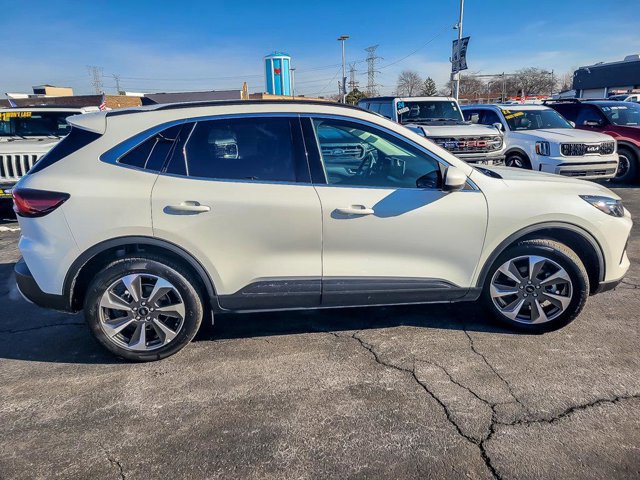 Certified 2024 Ford Escape Platinum image 5