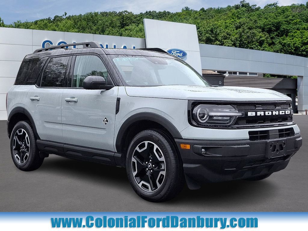 Certified 2023 Ford Bronco Sport Outer Banks w/ Tech Package AWD/4WD image 1