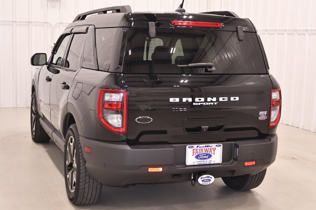 Certified 2022 Ford Bronco Sport Outer Banks w/ Tech Package AWD/4WD image 8