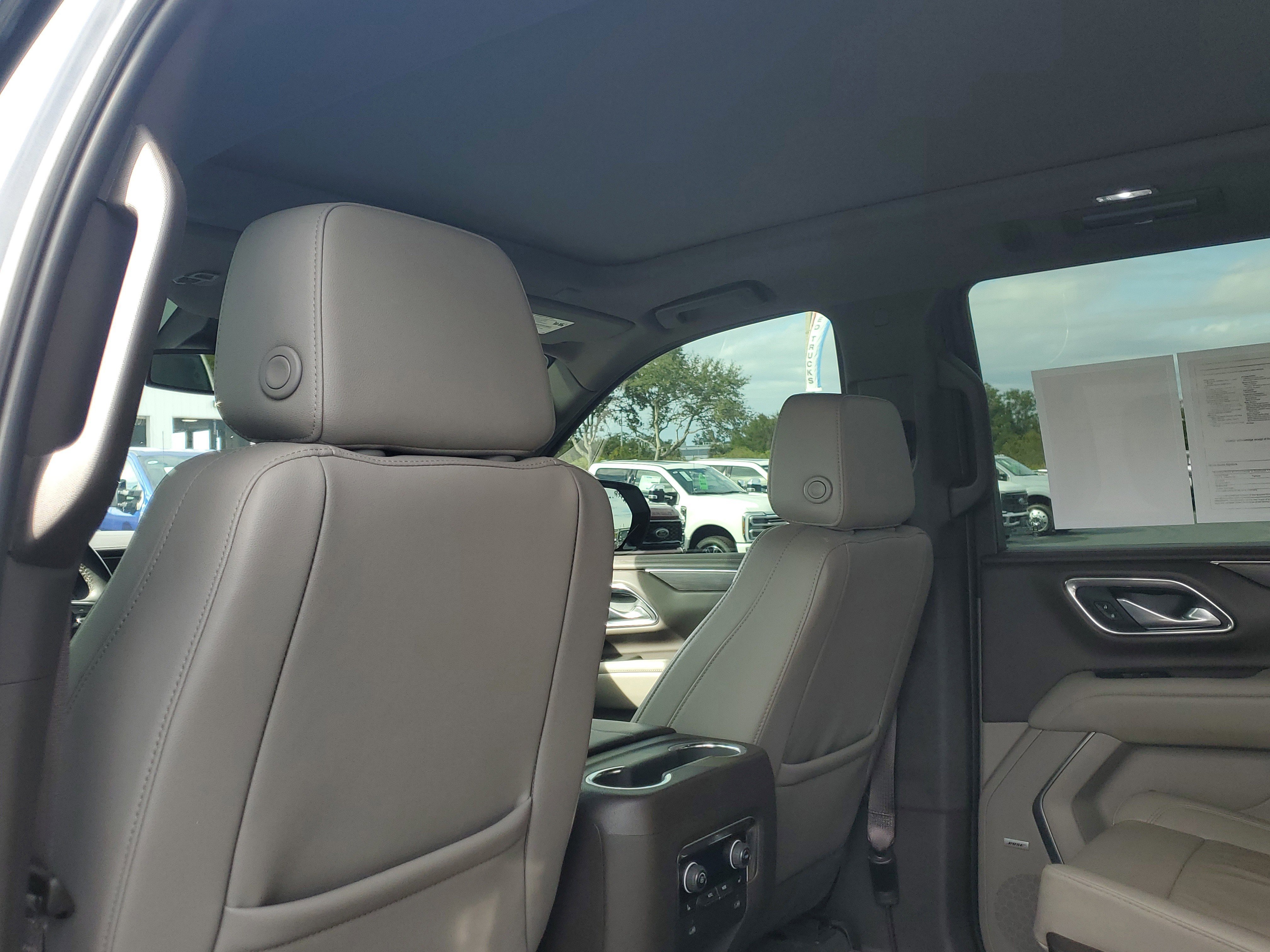 Used 2024 Chevrolet Tahoe LT w/ LT Signature Package image 16