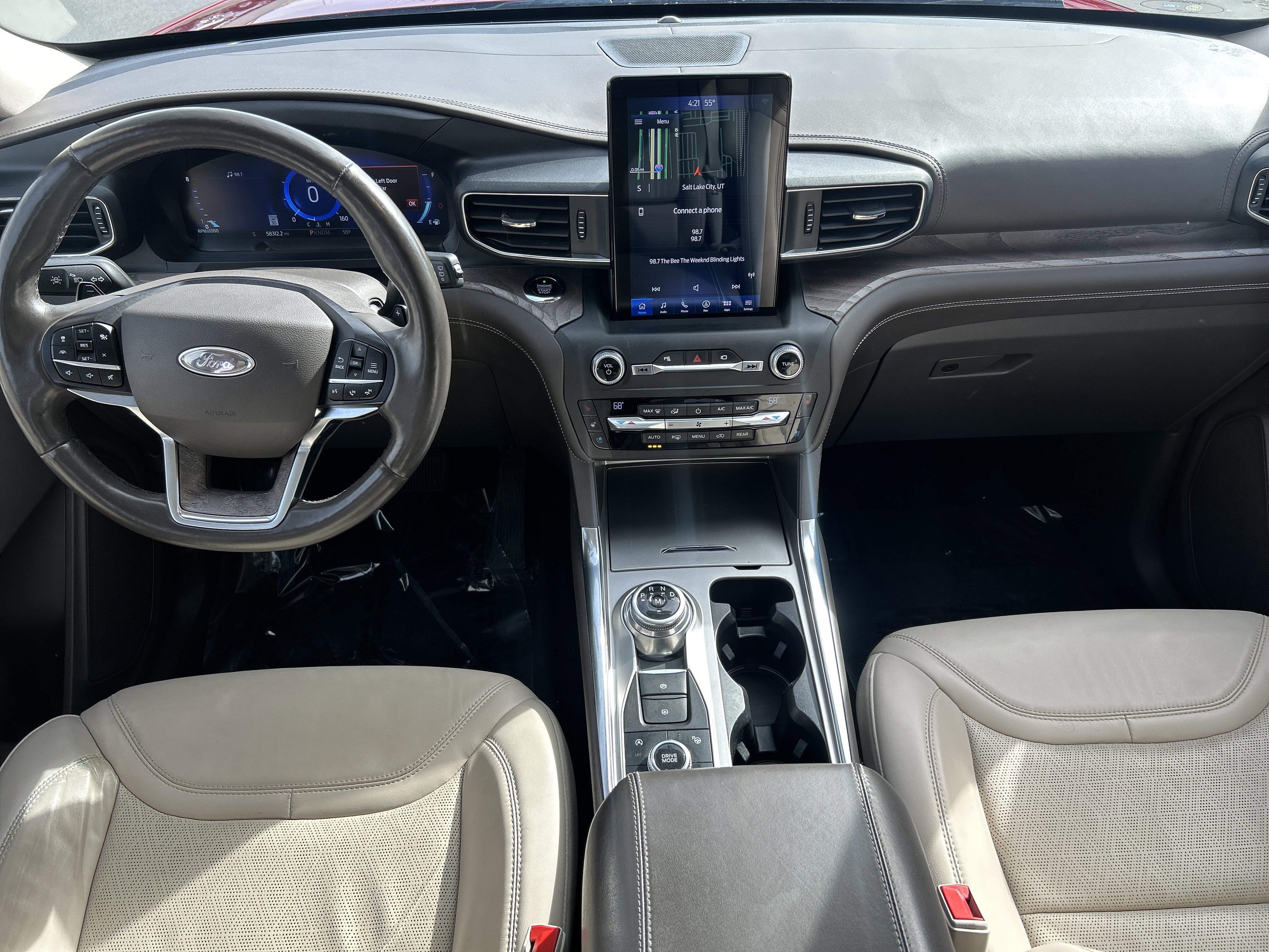 Certified 2020 Ford Explorer Platinum w/ Premium Technology Package image 16