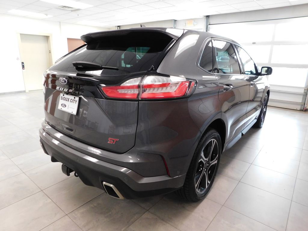Certified 2022 Ford Edge ST w/ Equipment Group 401A AWD/4WD image 5