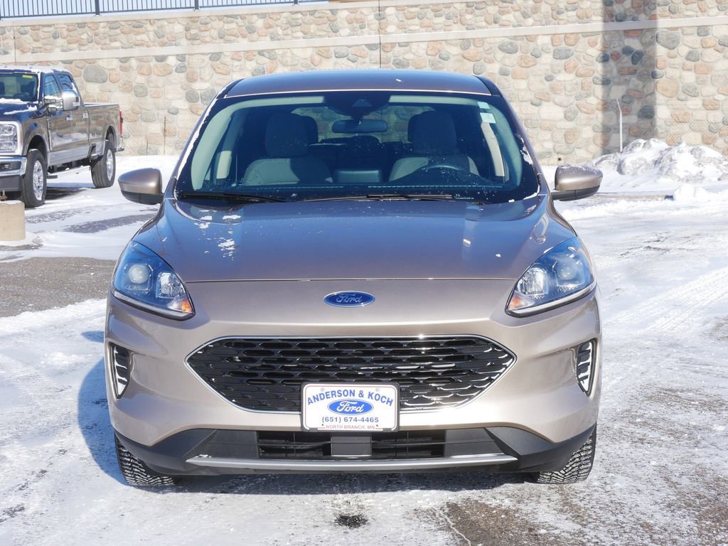 Certified 2020 Ford Escape SE image 2