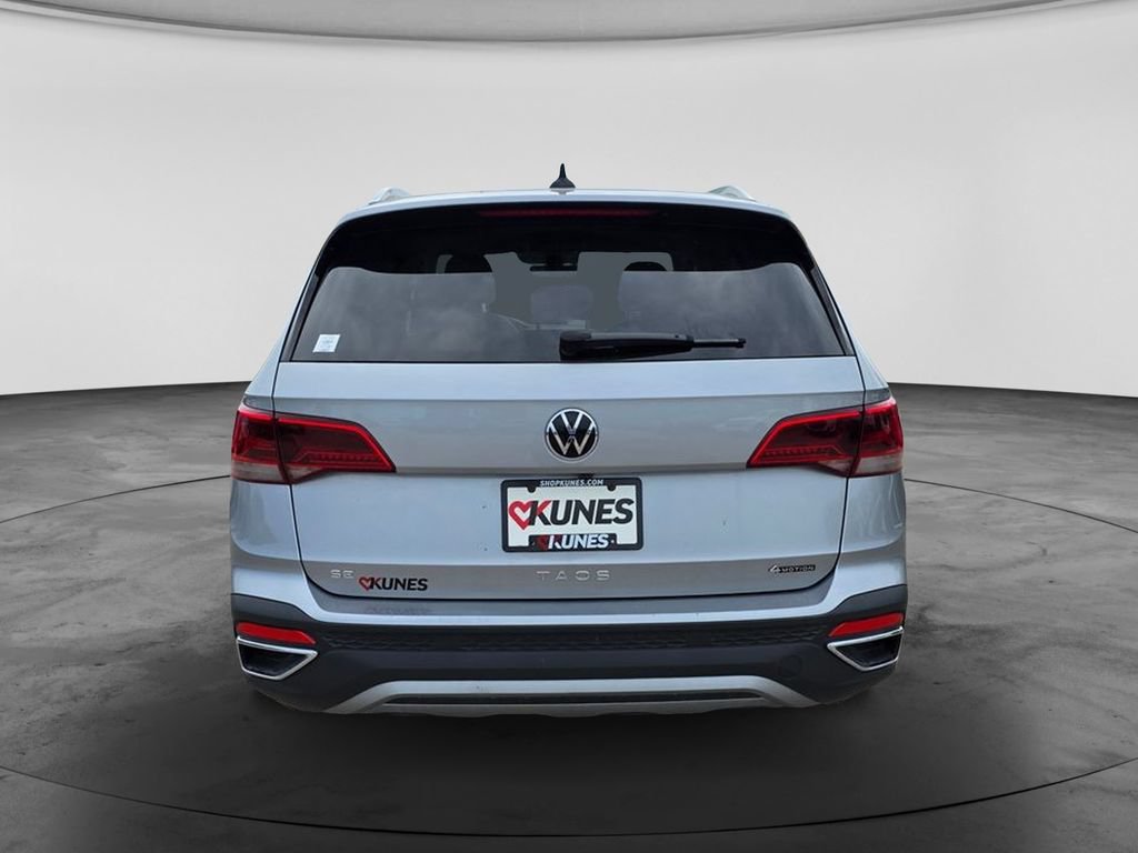 Used 2023 Volkswagen Taos SE AWD/4WD image 7