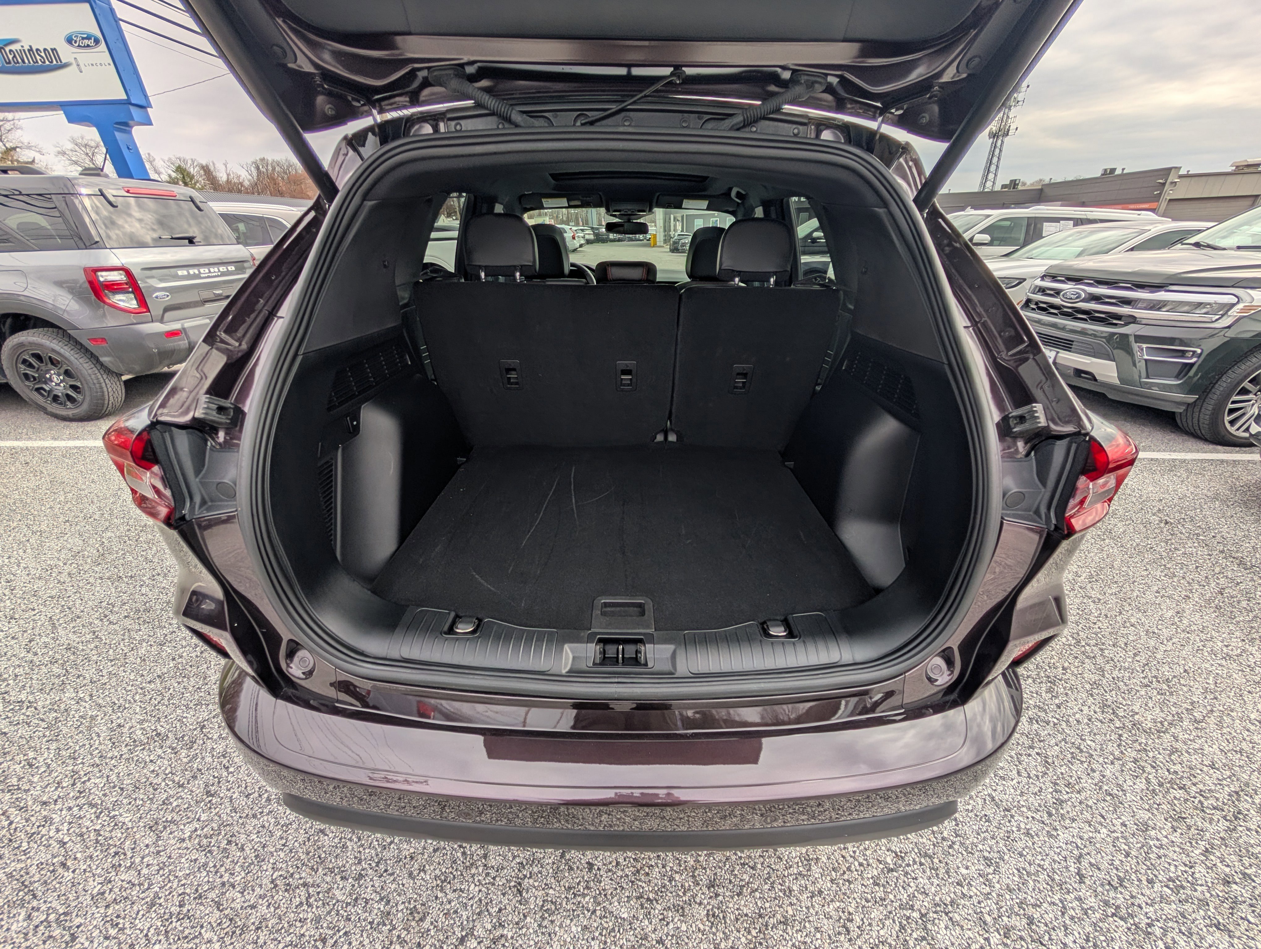 Certified 2023 Ford Escape ST-Line Elite w/ Premium Technology Package image 14