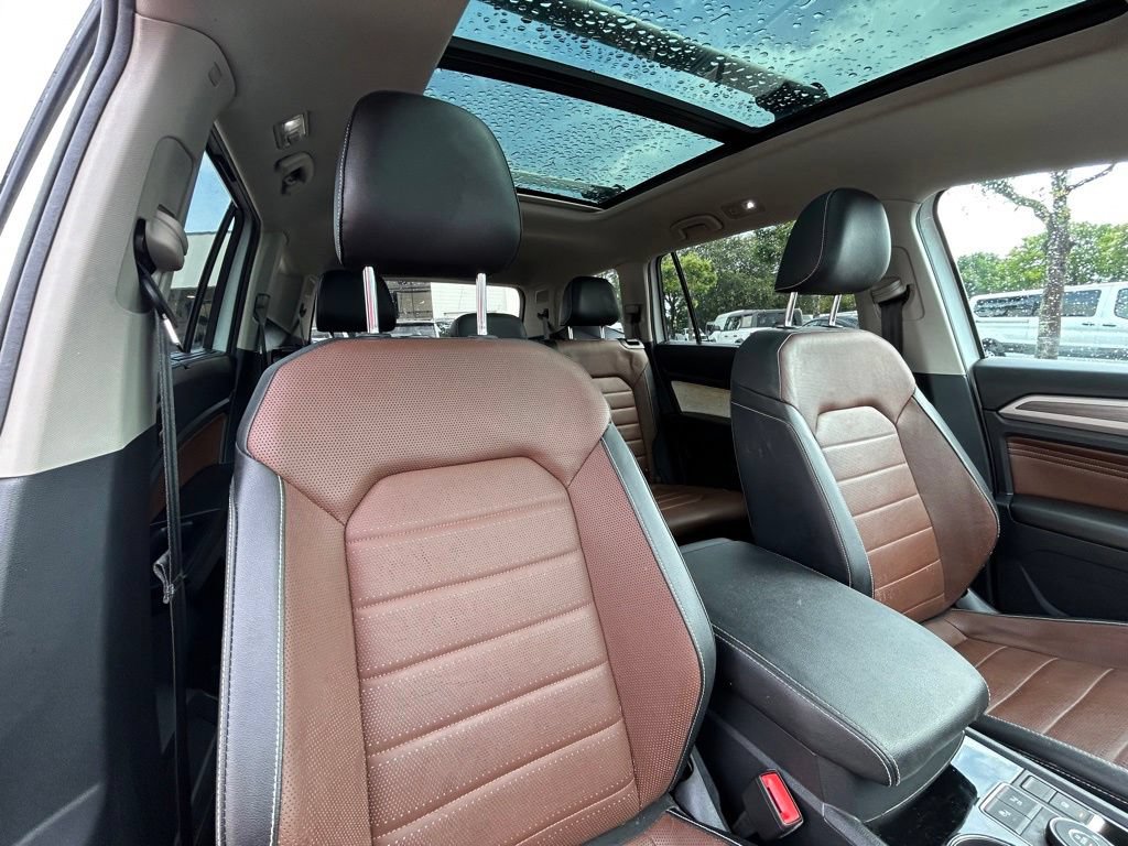 Used 2021 Volkswagen Atlas SEL Premium AWD/4WD image 25