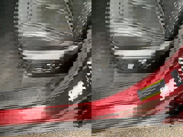 Used 2022 Jeep Grand Cherokee Limited w/ Luxury Tech Group II image 12