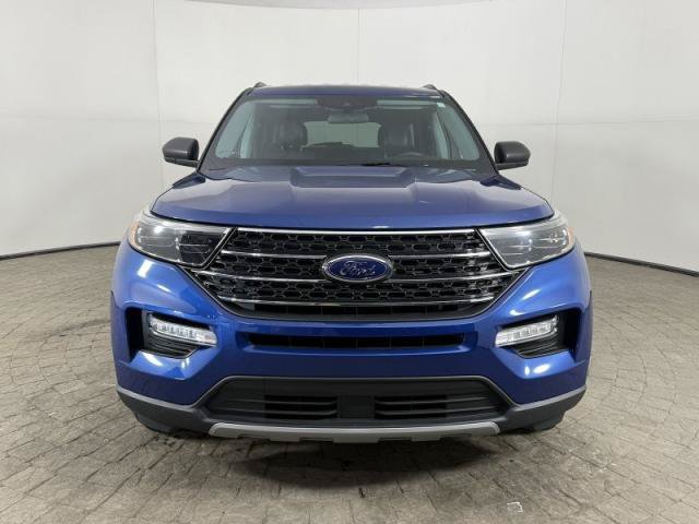 Certified 2022 Ford Explorer XLT w/ Equipment Group 202A AWD/4WD image 2