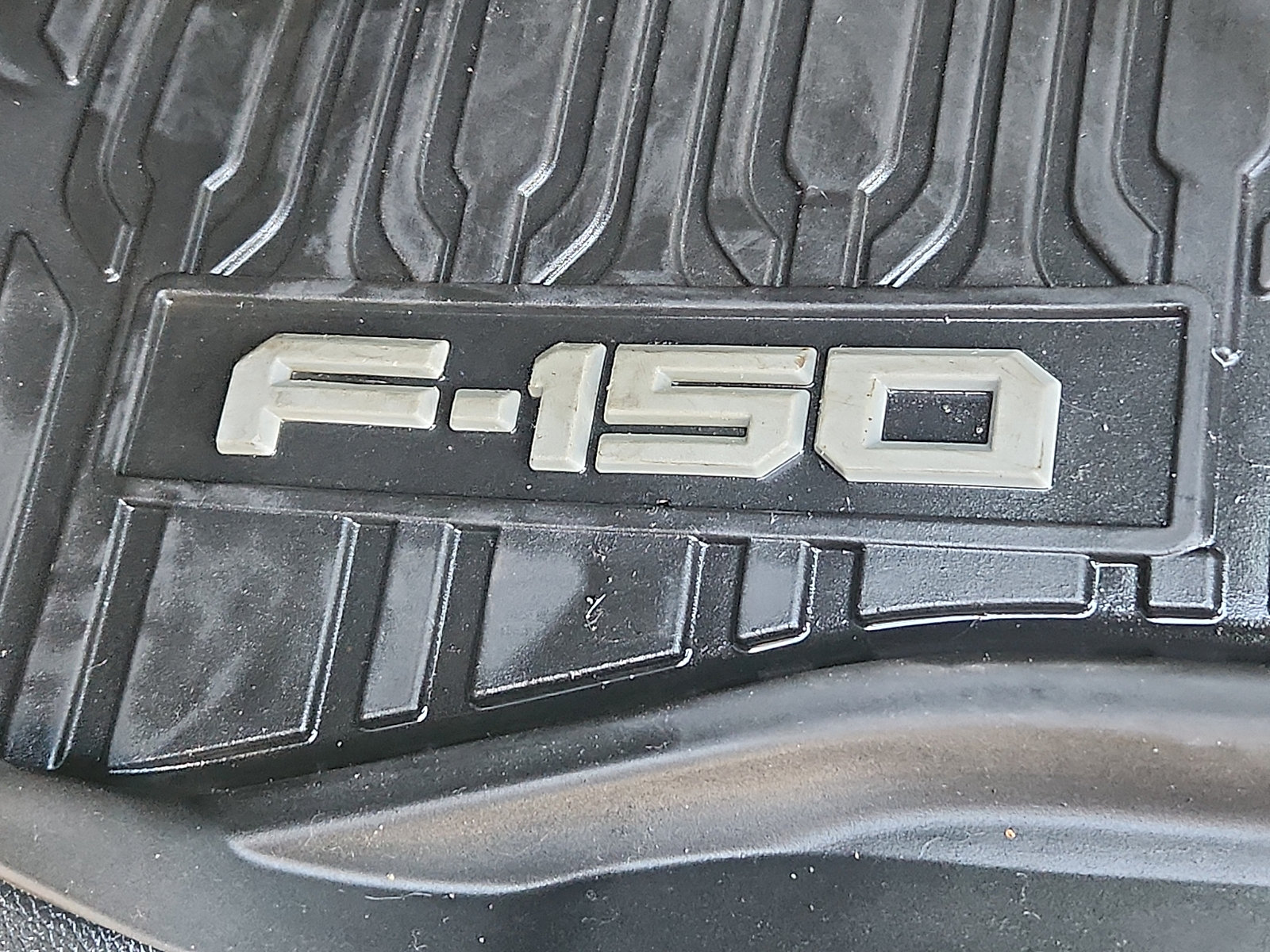 Certified 2024 Ford F150 Lariat w/ Bed Utility Package AWD/4WD image 15