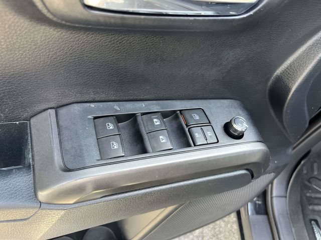 Used 2018 Toyota Tacoma TRD Off-Road AWD/4WD image 18