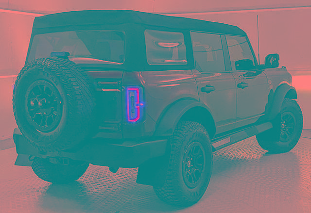 Certified 2023 Ford Bronco Wildtrak image 4