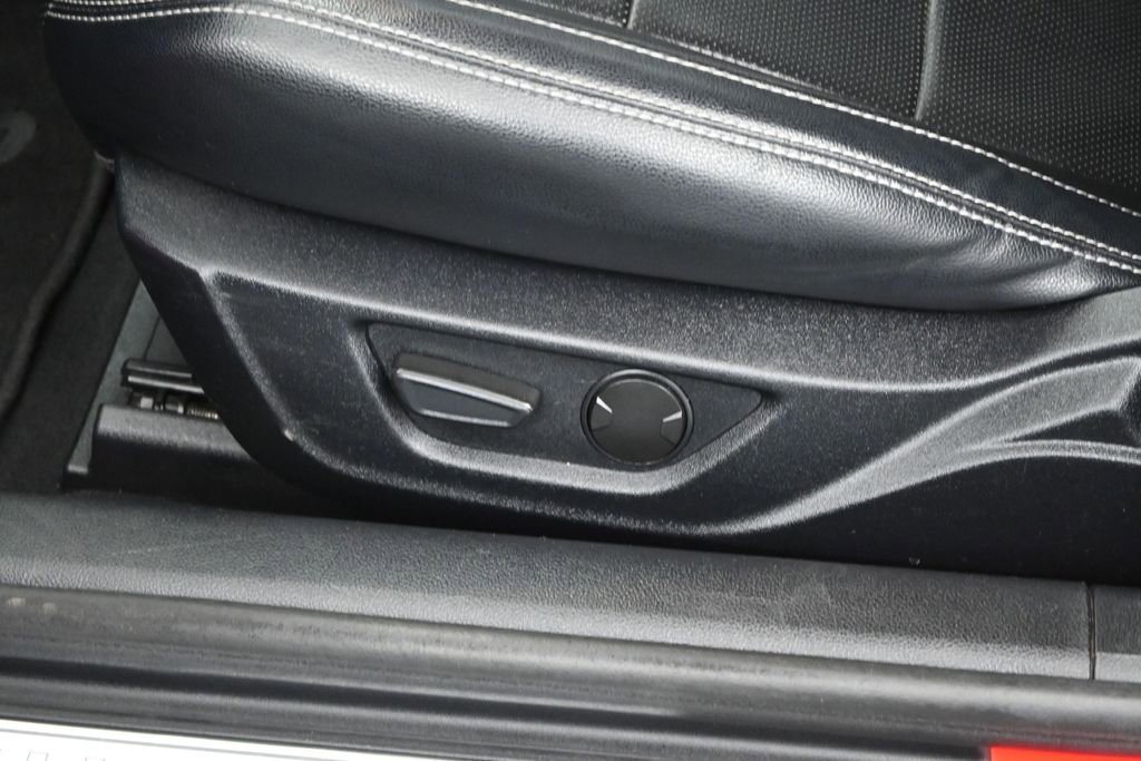 Certified 2022 Ford Mustang Premium RWD image 10