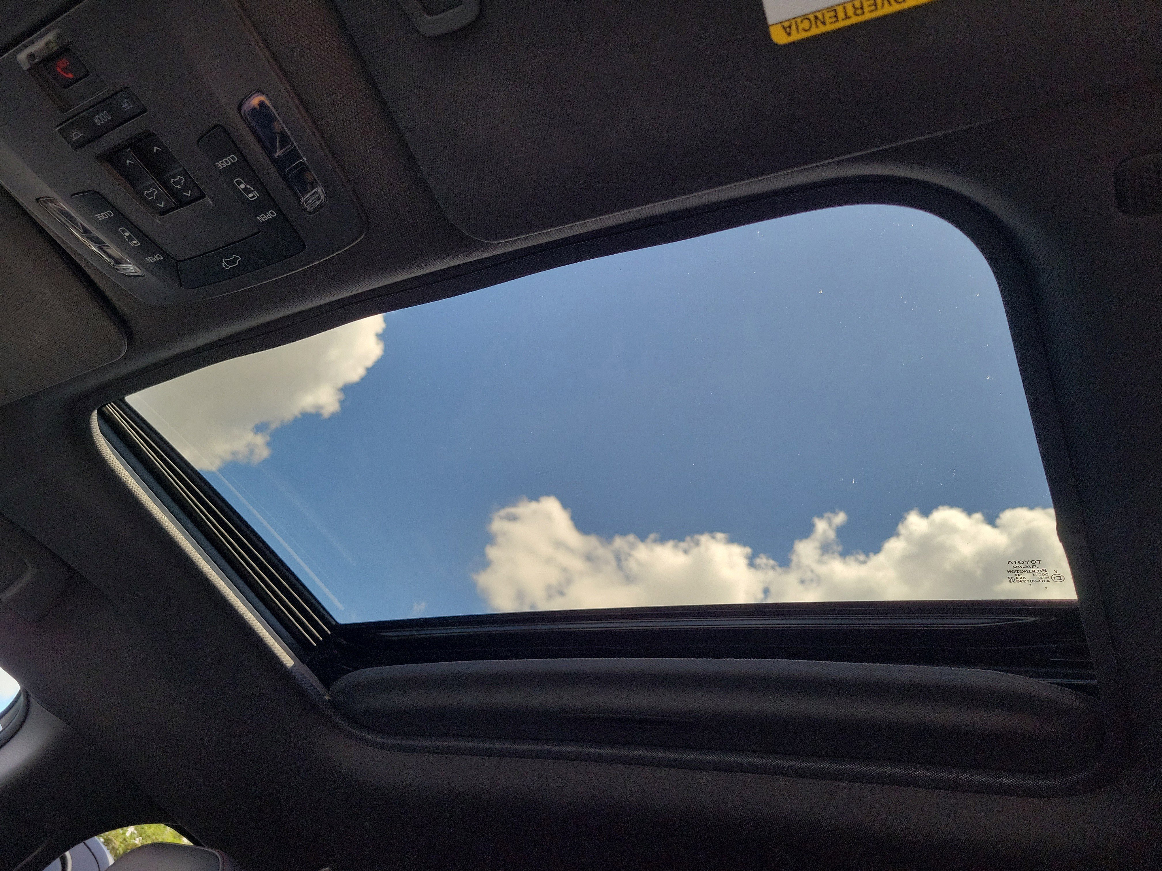 Used 2024 Toyota Sienna XSE w/ XSE Plus Package AWD/4WD image 28