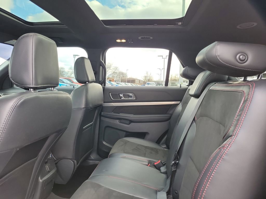 Certified 2021 Ford F150 XLT w/ Equipment Group 302A High image 13