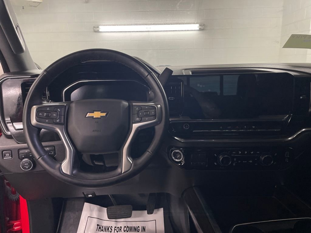Used 2025 Chevrolet Silverado 2500 LT w/ Leather Package image 13