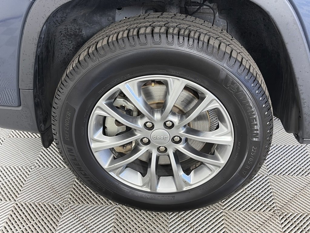 Used 2021 Jeep Cherokee Latitude Lux w/ Comfort/Convenience Group image 8