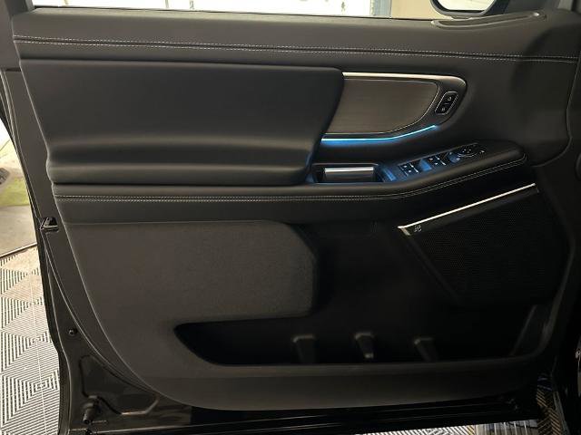 Certified 2025 Ford Expedition Max Platinum image 12