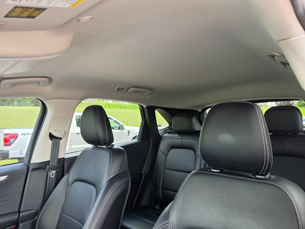 Certified 2022 Ford Escape SEL FWD image 33