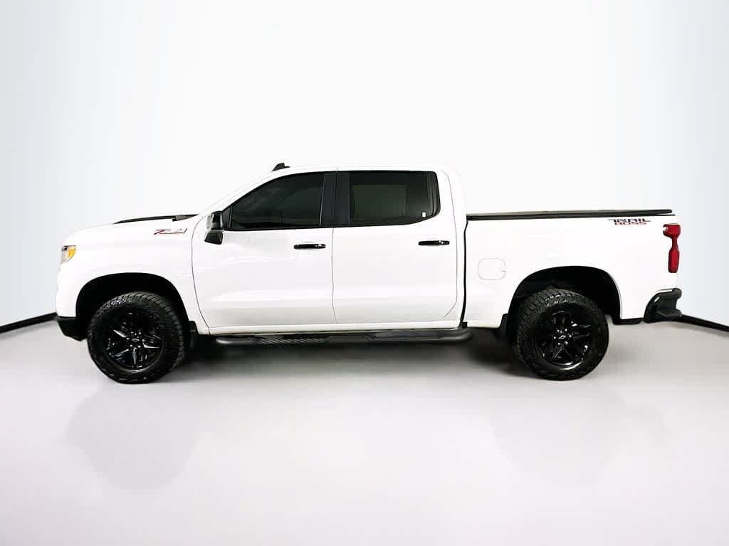 Used 2024 Chevrolet Silverado 1500 LT Trail Boss w/ Convenience Package II AWD/4WD image 3