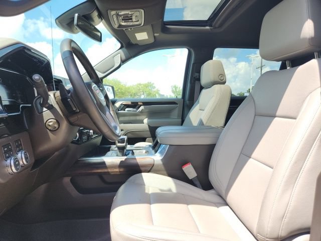 Used 2024 GMC Sierra 1500 SLT AWD/4WD image 16