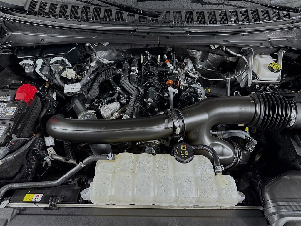 Certified 2025 Ford Expedition Platinum image 33