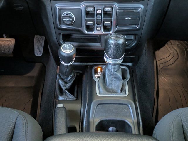 Used 2018 Jeep Wrangler Unlimited Sport S image 16