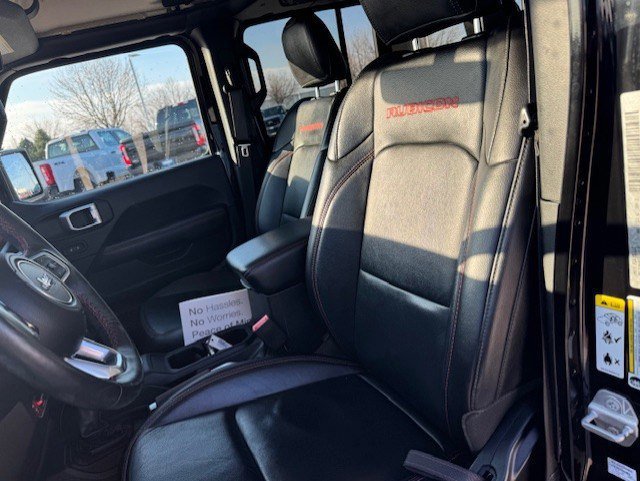 Used 2018 Jeep Wrangler Unlimited Rubicon w/ Dual Top Group image 12