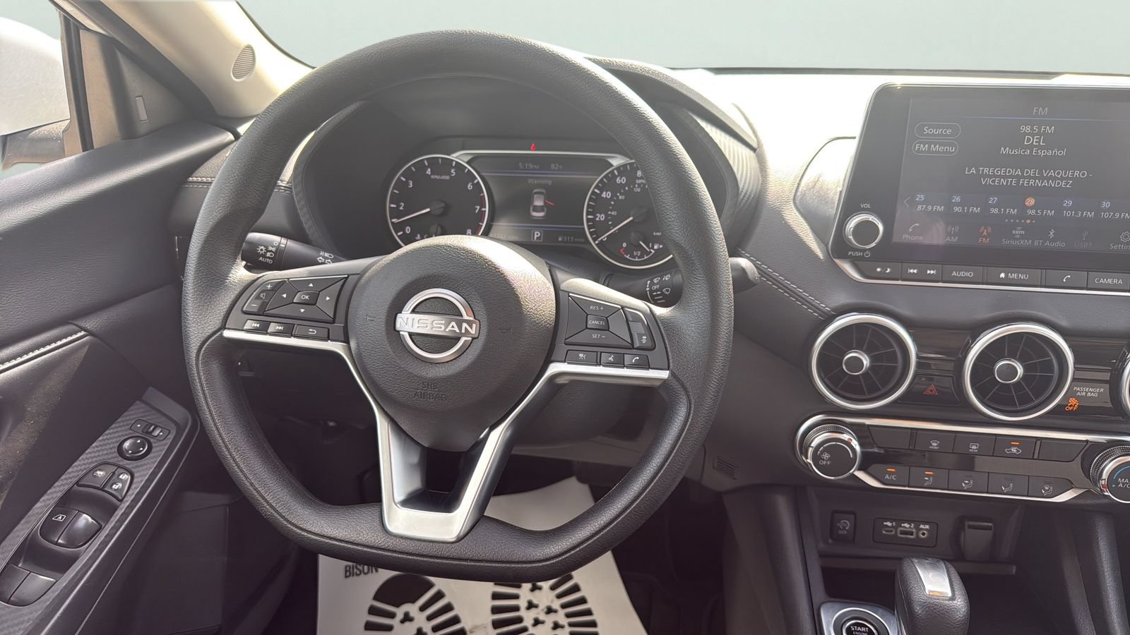Used 2025 Nissan Sentra SV FWD image 11