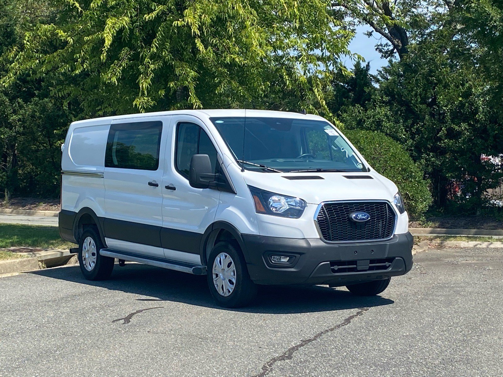 Certified 2025 Ford Transit 250 Low Roof w/ Exterior Upgrade Package RWD image 2
