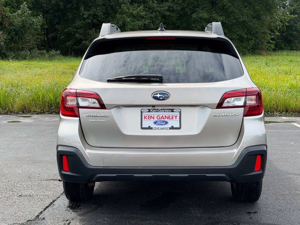 Used 2019 Subaru Outback 2.5i Premium AWD/4WD image 9