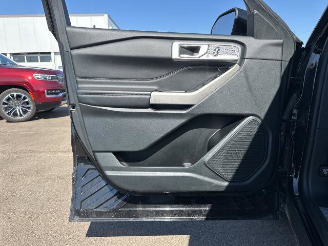 Certified 2024 Ford Explorer Limited image 18