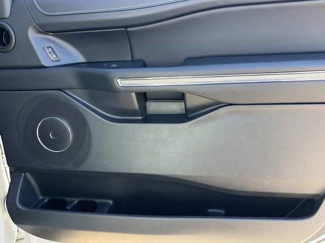 Certified 2023 Ford Expedition XLT image 24