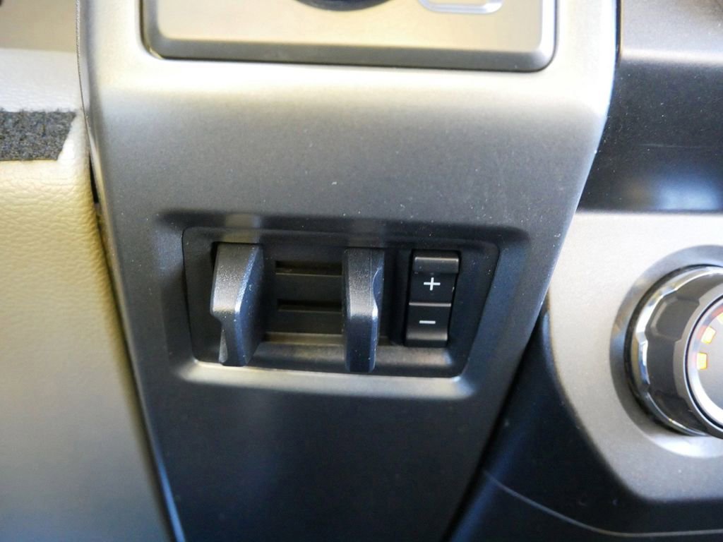 Certified 2022 Ford F250 XLT w/ XLT Value Package image 25