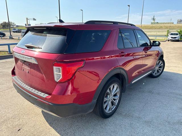 Certified 2023 Ford Explorer XLT w/ Equipment Group 202A RWD image 11