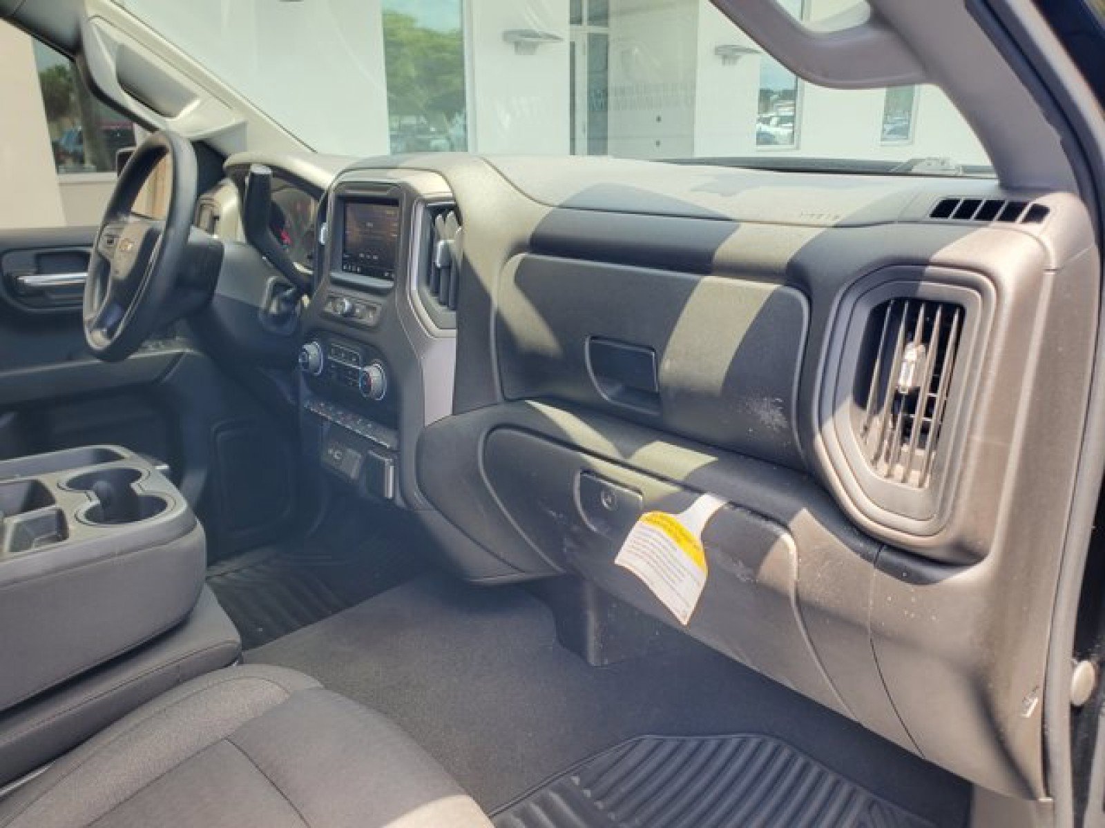 Used 2022 Chevrolet Silverado 1500 Custom image 33