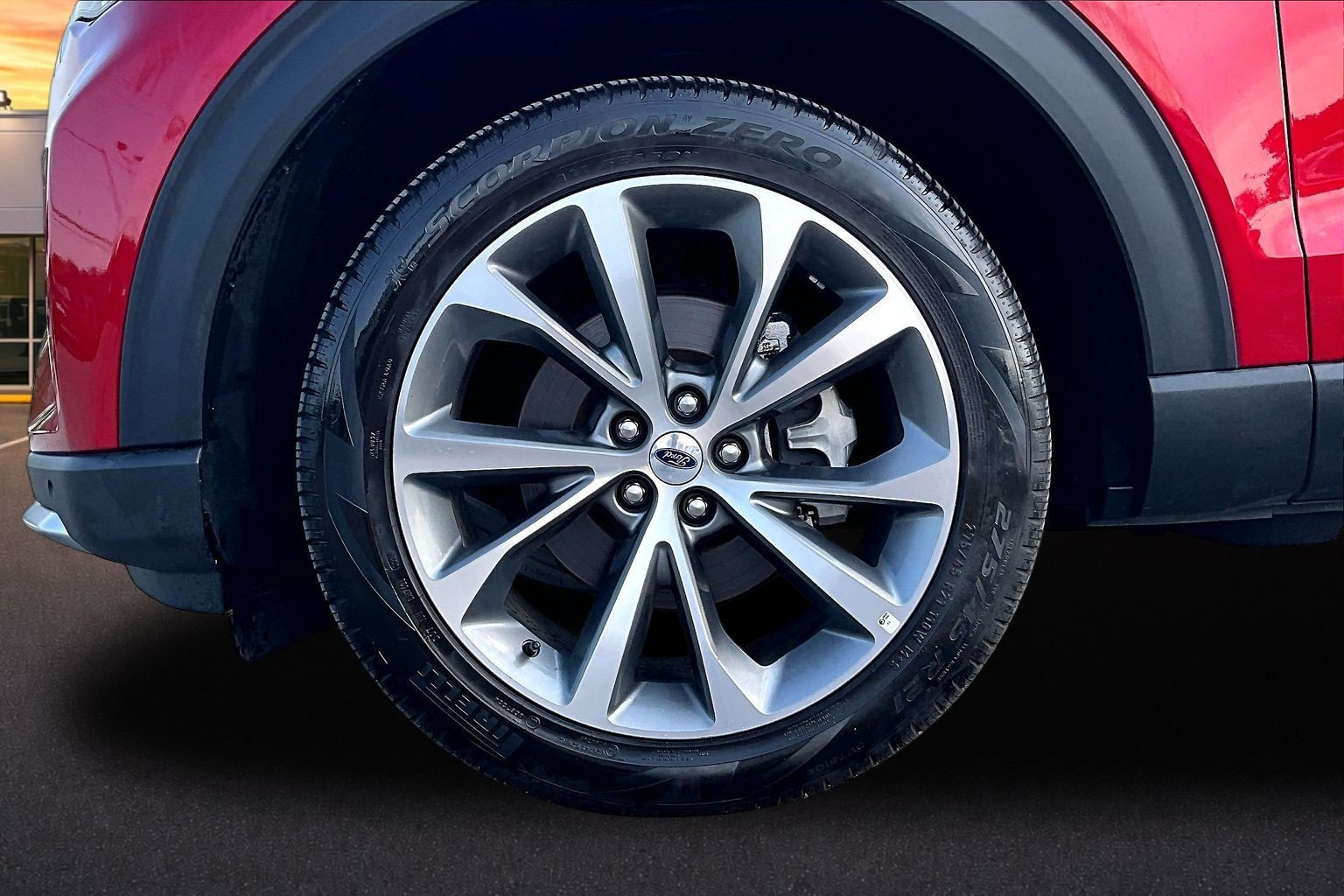 Certified 2025 Ford Explorer Platinum w/ Ultimate Package AWD/4WD image 9