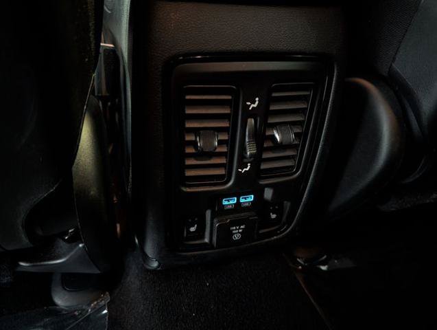 Used 2024 Dodge Durango R/T AWD/4WD image 32