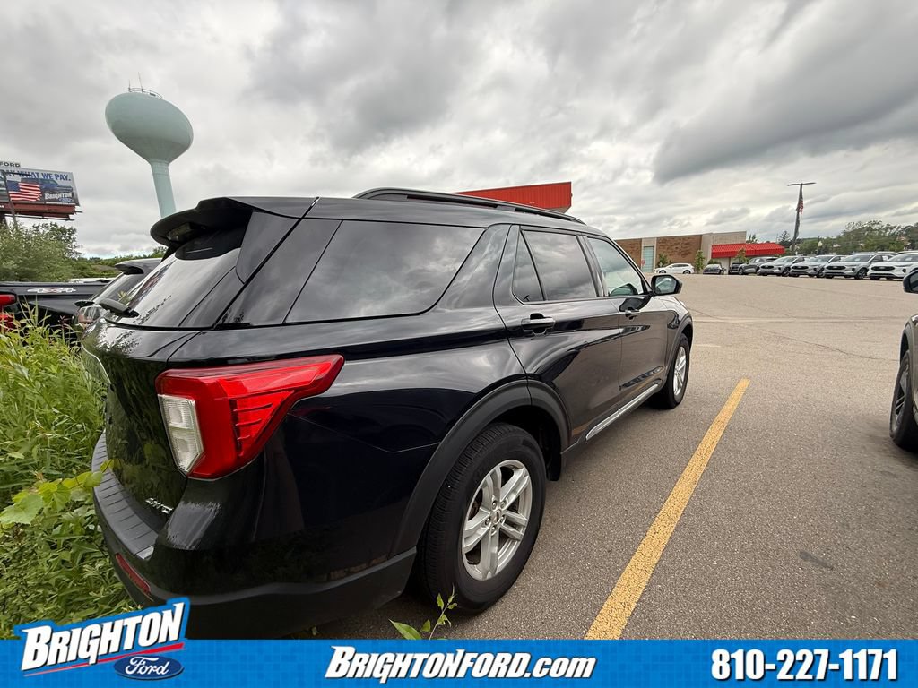 Certified 2024 Ford Explorer XLT w/ Equipment Group 202A AWD/4WD image 5