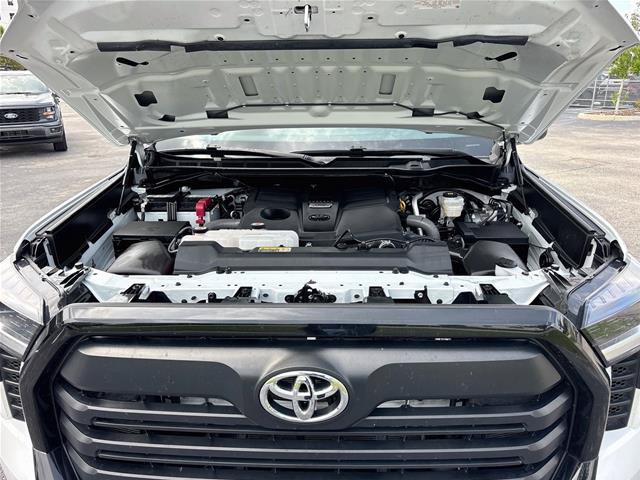 Used 2025 Toyota Tundra SR w/ SR Tow Package AWD/4WD image 31