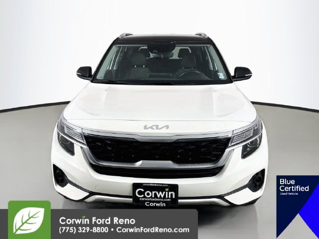 Used 2023 Kia Seltos S w/ Navigation Package FWD image 2