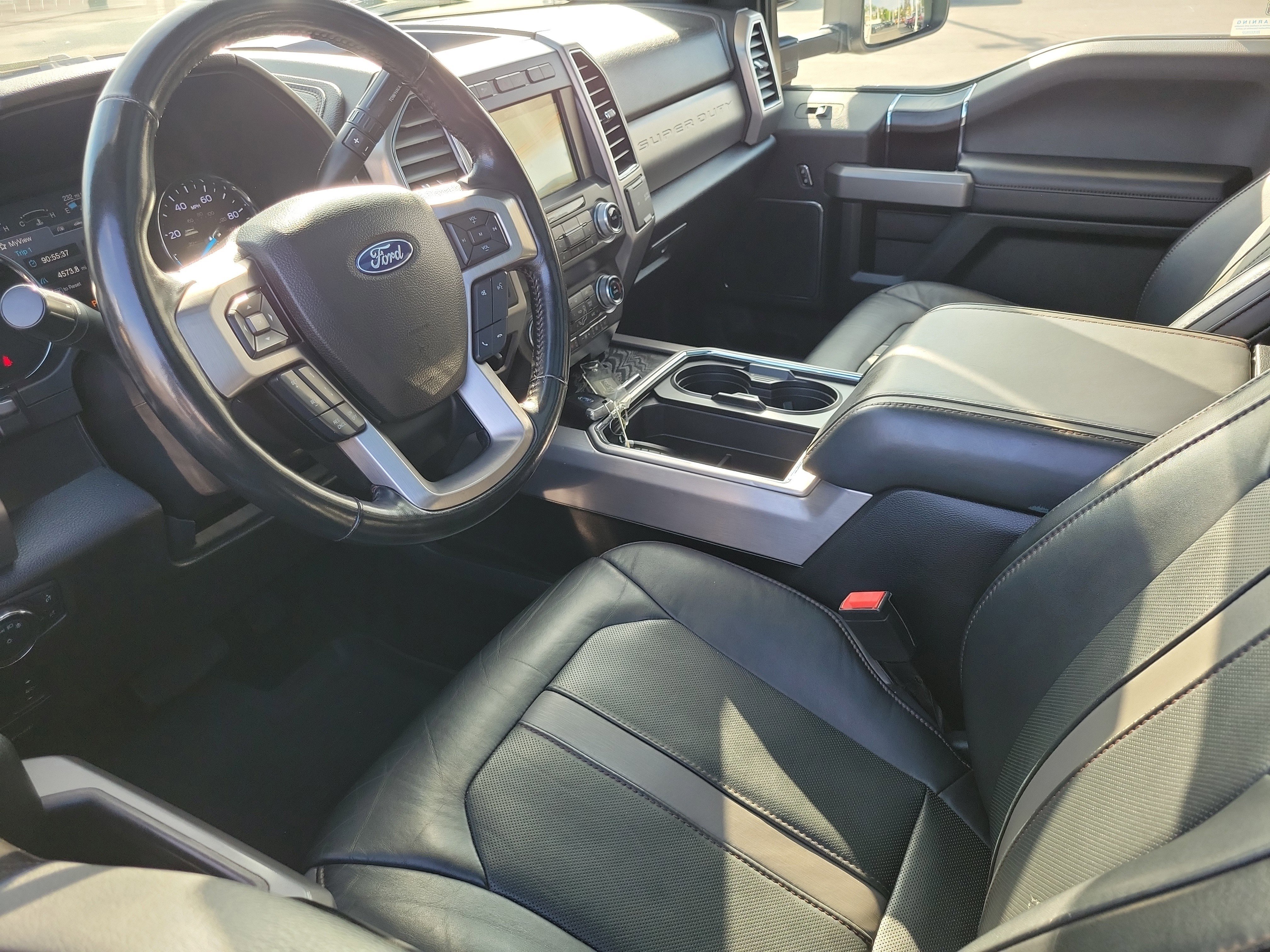Certified 2019 Ford F350 Platinum w/ Platinum Ultimate Package AWD/4WD image 4
