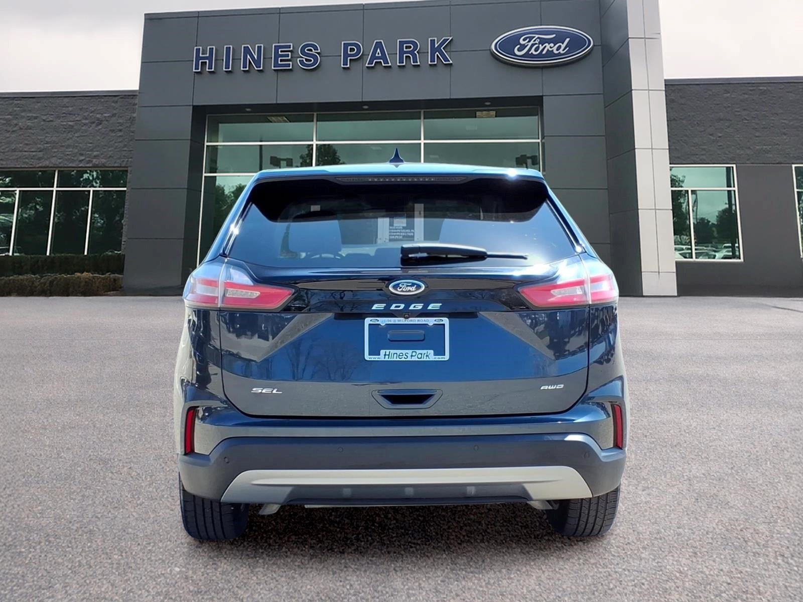 Certified 2023 Ford Edge SEL w/ Convenience Package AWD/4WD image 6