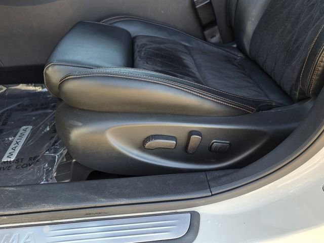 Used 2023 Nissan Maxima SR w/ Sport Mat Group image 13
