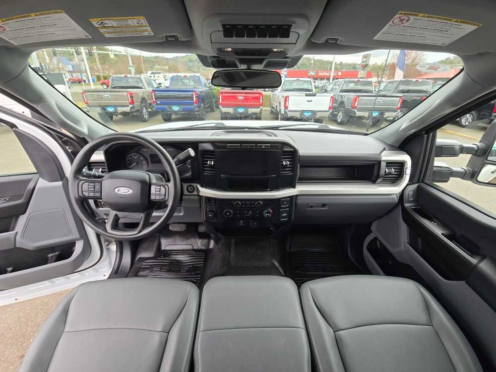 Certified 2023 Ford F250 XL w/ Snow Plow/Camper Package image 16