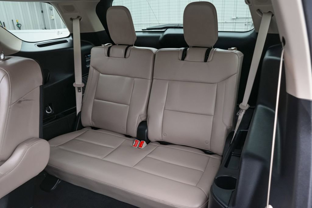 Certified 2024 Ford Explorer Limited w/ Equipment Group 301A image 20