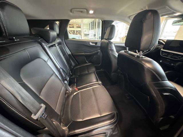 Certified 2024 Ford Escape Platinum AWD/4WD image 26