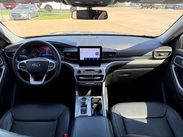 Certified 2022 Ford Explorer XLT w/ Equipment Group 202A image 24