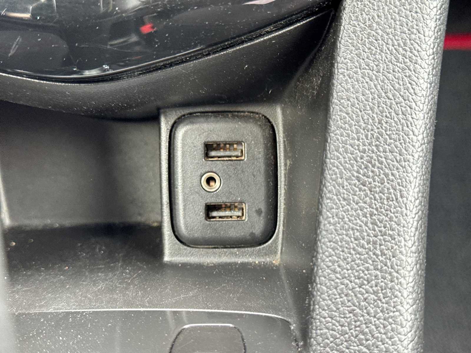 Used 2020 Chevrolet Sonic LT w/ Convenience Package FWD image 31